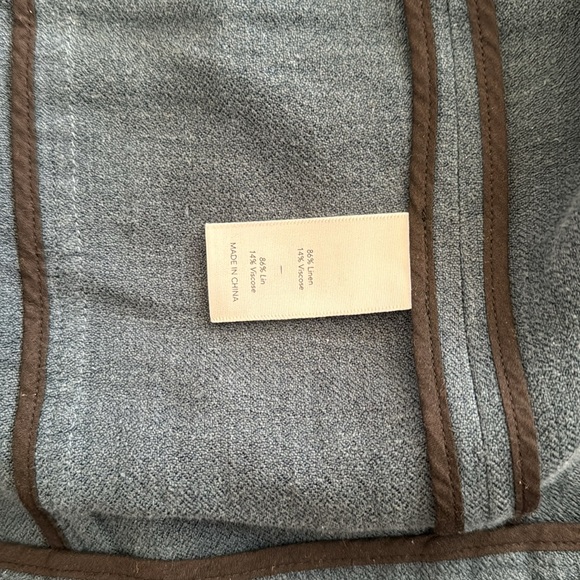 Elizabeth and James Zip Up Vest with Belt - Picture 5 of 5